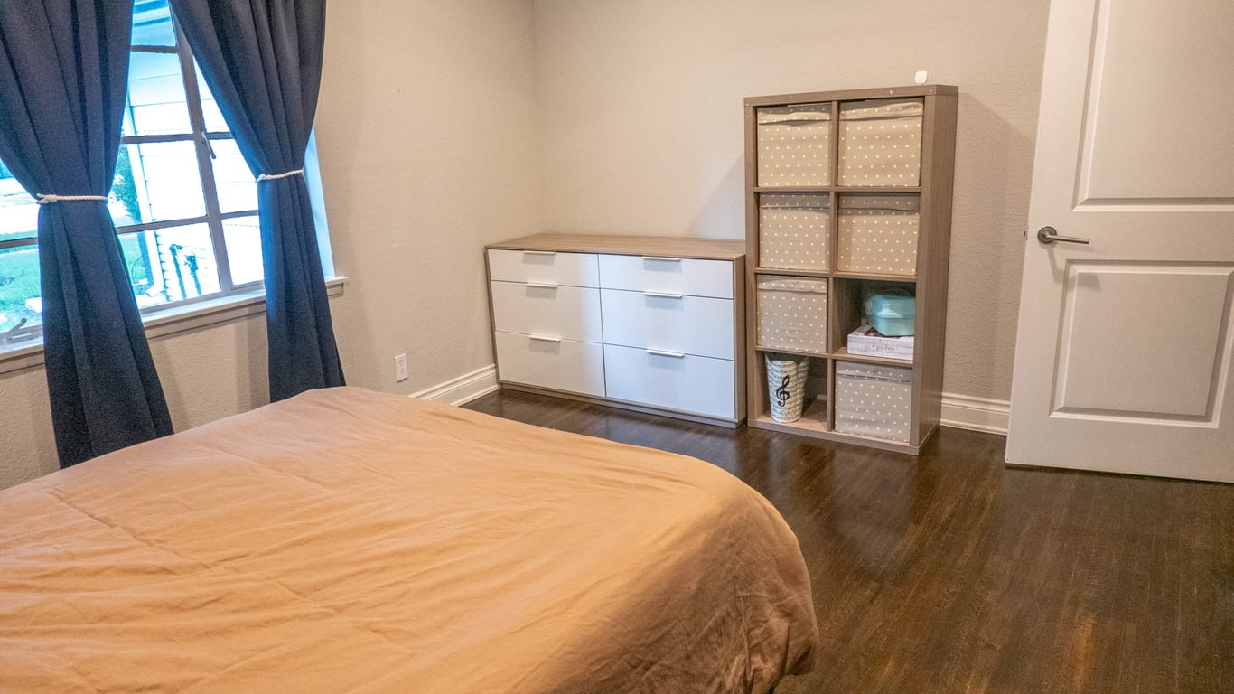 Houston 1-story, 3-bed 3826 Childress Street-idx