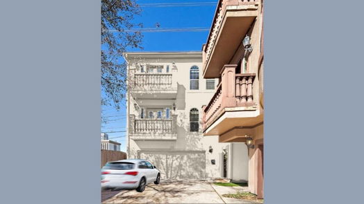 Houston 3-story, 3-bed 4020 Childress Street C-idx