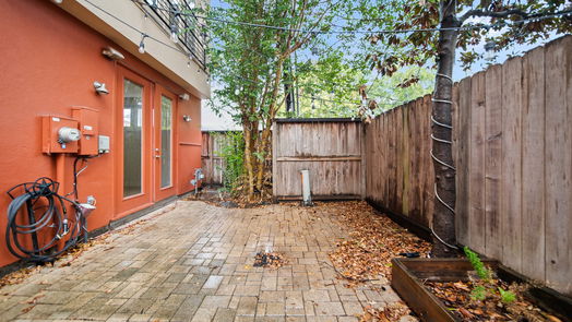 Houston 3-story, 3-bed 2436 Bissonnet Street 8-idx