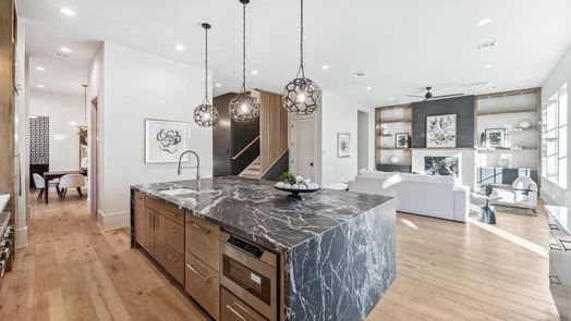 Houston 2-story, 4-bed 3923 Villanova Street-idx
