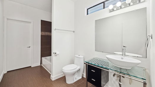 Houston 4-story, 3-bed 1609 Welch Street C-idx