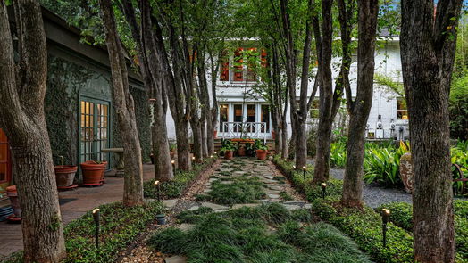 Houston 2-story, 2-bed 3416 Audubon Place-idx