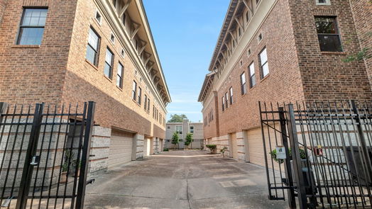 Houston 3-story, 3-bed 404 W Alabama Street-idx