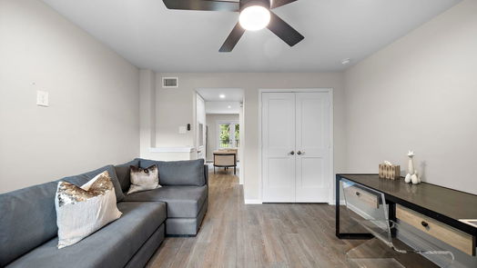 Houston 1-story, 1-bed 1410 Hyde Park Boulevard 107-idx