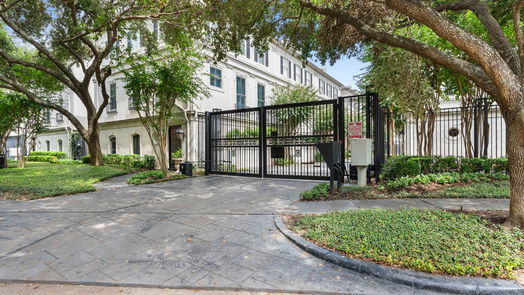 Houston 3-story, 3-bed 114 Oak Place-idx