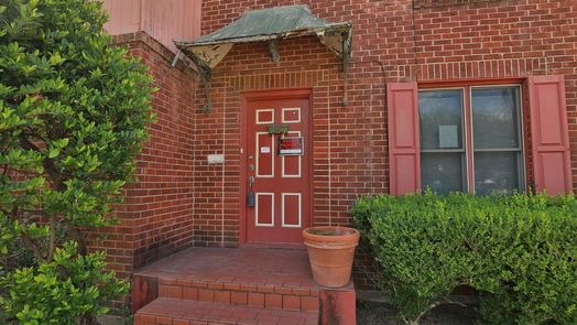 Houston 2-story, null-bed 709 (715 719) W Main Street 3-idx