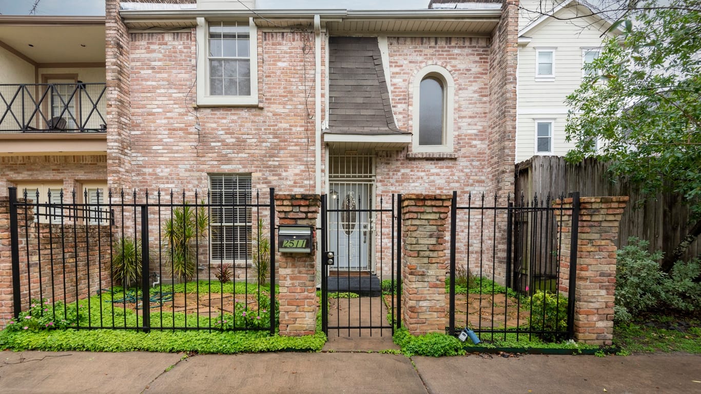 Houston 2-story, 2-bed 2511 Commonwealth Street-idx