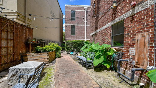 Houston 3-story, 2-bed 118 McGowen Street K-idx