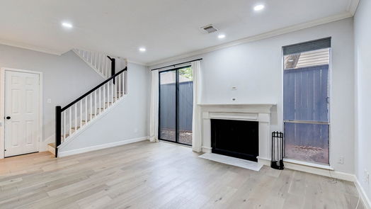 Houston 2-story, 1-bed 2100 Commonwealth Street P-idx