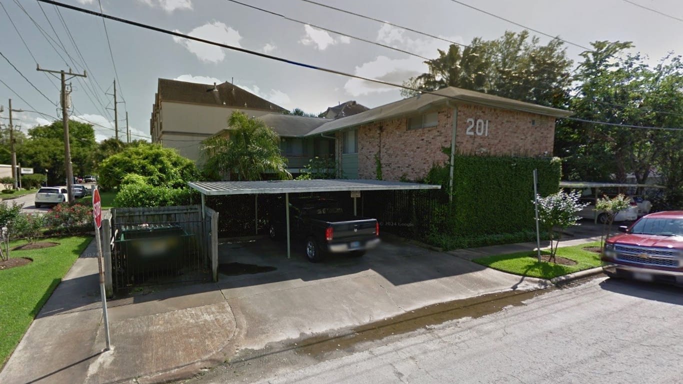 Houston 2-story, null-bed 2206 Mason Street 10-idx