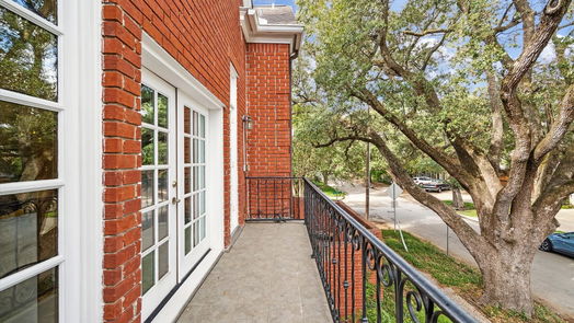 Houston 3-story, 2-bed 2504 Yupon Street-idx