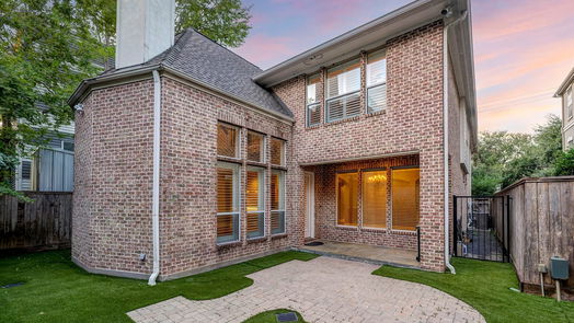 Houston 2-story, 3-bed 123 Oak Place Drive-idx