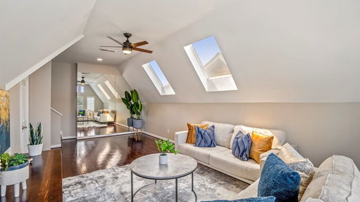 Houston 3-story, 3-bed 6405 Schuler Street-idx