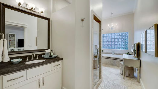Houston 3-story, 3-bed 6505 Pickens Street 1-idx