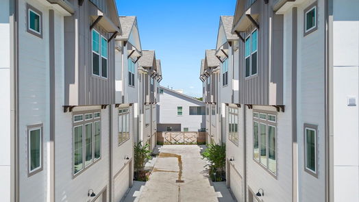 Houston 3-story, 3-bed 4310 Marina Street C-idx