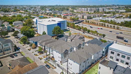 Houston 3-story, 3-bed 4310 Marina Street C-idx