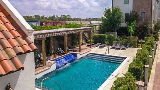Houston 4-story, 3-bed 5707 Arabelle Crest-idx