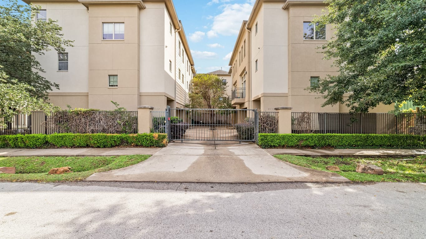 Houston 3-story, 3-bed 2112 Reinerman Street A-idx
