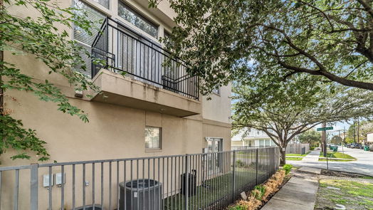 Houston 3-story, 3-bed 2112 Reinerman Street A-idx