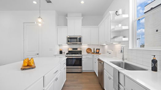 Houston 3-story, 3-bed 4308 Marina Street C-idx