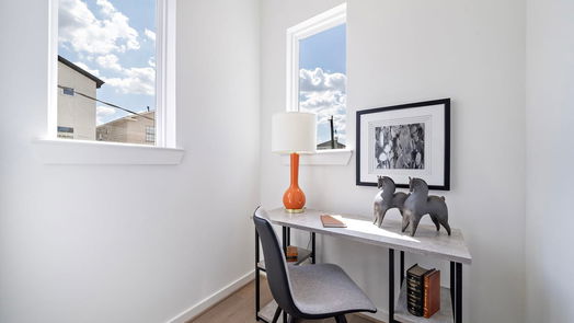 Houston 3-story, 3-bed 4308 Marina Street C-idx