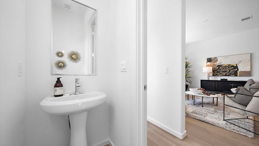 Houston 3-story, 3-bed 4308 Marina Street C-idx
