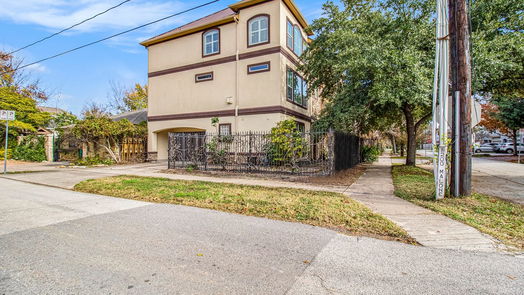 Houston 3-story, 3-bed 5618 Lacy Street-idx