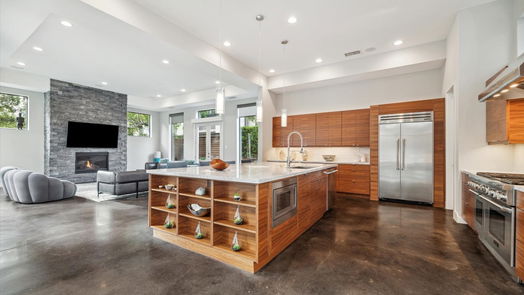 Houston 3-story, 4-bed 6026 Camellia Street-idx