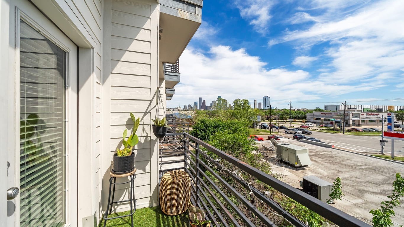 Houston 1-story, 2-bed 1011 Studemont Street 210-idx