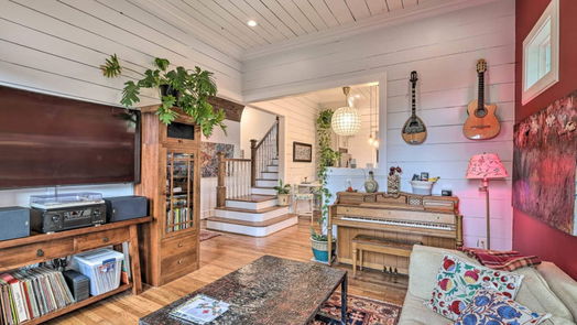 Houston 2-story, 3-bed 2019 Crockett Street-idx