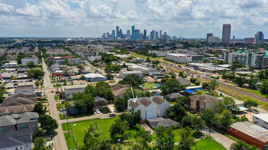 Houston 3-story, 3-bed 1511 Sandman Street-idx