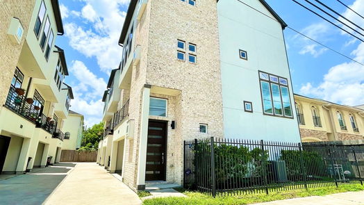 Houston 3-story, 3-bed 5813 Petty Street C-idx