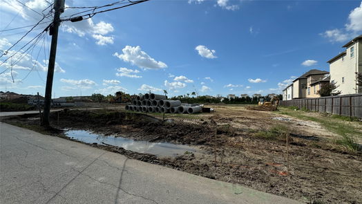 Houston 3-story, 3-bed 5831 Katy Street-idx