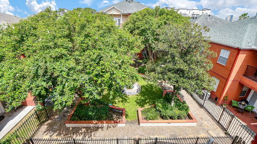 Houston 3-story, 3-bed 718 Roy Street-idx