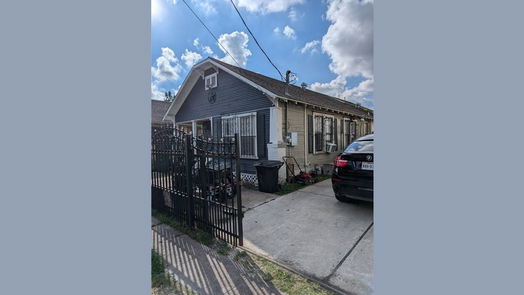 Houston 1-story, 3-bed 1030 W 8th Street-idx