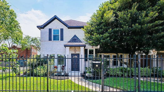 Houston 2-story, 3-bed 5301 Blossom Street-idx