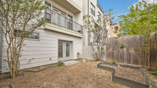 Houston 4-story, 3-bed 114 Heights Boulevard E-idx