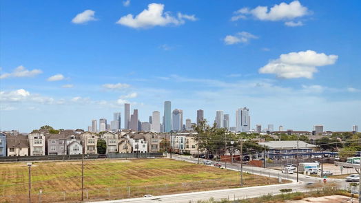 Houston 4-story, 3-bed 114 Heights Boulevard E-idx