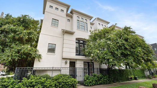 Houston 3-story, 3-bed 5105 Blossom-idx