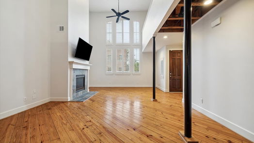 Houston 3-story, 2-bed 915 Knox Street C-idx