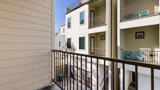 Houston 4-story, 3-bed 1005 Bingham Street 2-idx