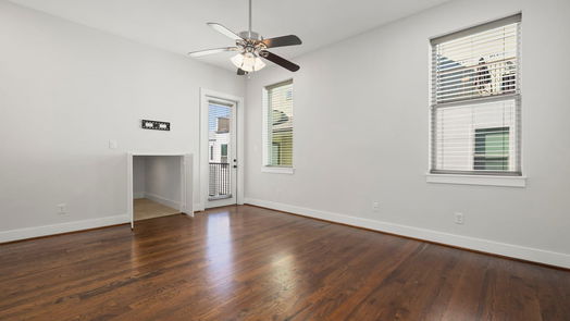 Houston 4-story, 3-bed 1005 Bingham Street 2-idx