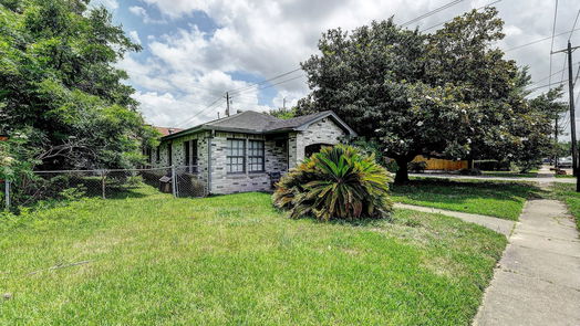 Houston 1-story, 3-bed 1002 Lawrence Street-idx