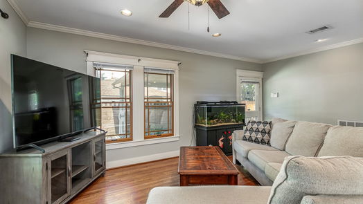 Houston 1-story, 3-bed 1321 W 21st Street-idx