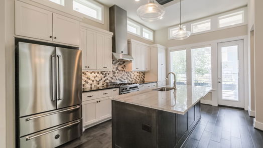 Houston 3-story, 3-bed 2607 Fountain Key Boulevard-idx