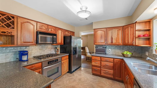 Houston 1-story, 3-bed 6714 Lindyann Lane-idx