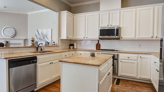Houston 3-story, 4-bed 219 W 27th Street E-idx