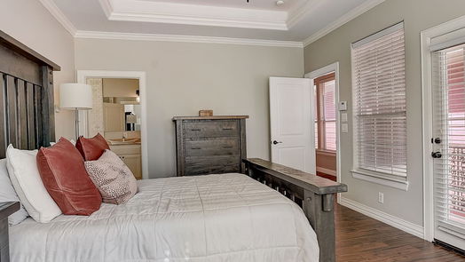 Houston 3-story, 4-bed 219 W 27th Street E-idx