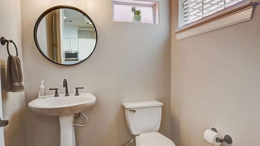 Houston 3-story, 4-bed 219 W 27th Street E-idx