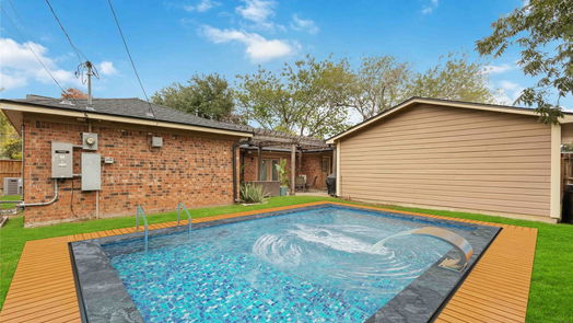 Houston 1-story, 3-bed 2202 Willowby Drive-idx